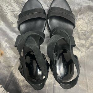 Charlies Black Sandals Sleek Comfortable Design
